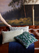Bold Allure Classic Square